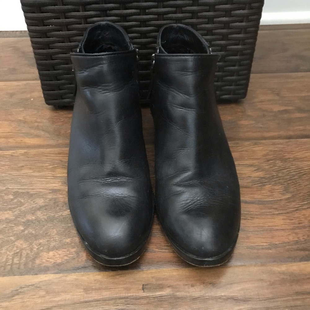 Cole Haan ankle booties size 5